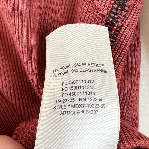 Aritzia Wilfred Free Moon Turtleneck in Rust Orange S - Picture 9 of 9